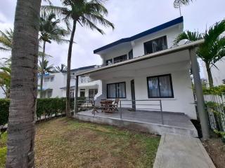 Beachfront Villa near Mont Choisy Beach - 9