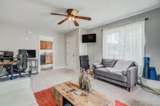 Steps to Downtown Eateries and Bars with Fire Pit - 8