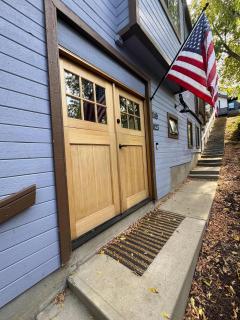 Duel King Suites-2Bed3Bath-2 FP's-HotTub-Old Town - 3