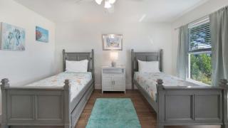 Coastal Flair-Walk To Beach-Heated Pool-Sleeps 8 - 2