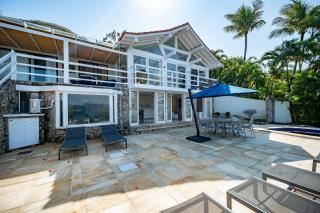 Angra dos Reis – Mombaça | Casa Beira-Mar com Piscina e 7 Suítes de Luxo - 2