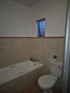 Mandy & Mos' Holiday Townhouse - 8