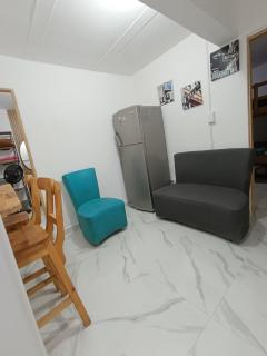 E2P RENOVADO y BELLO APARTAMENTO EN LAURELES ESTADiO - 3