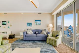 Belmont Towers 407 - 2