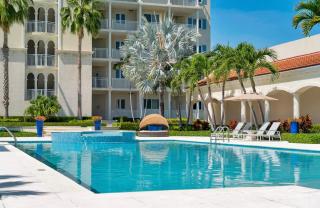 Oceanfront apartment on Grace Bay beach - 1