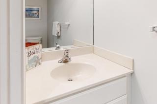 Jettys Break 302 - 2