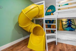 Pet Friendly, Mini Golf, Game Room, Hot Tub - 5