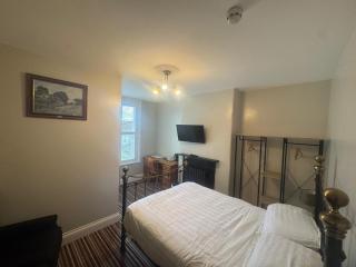 Norfolk Guest House - 2