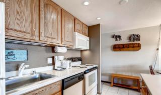 Trails End 303 by Ski Country Resorts - 2