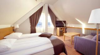 Home Hotel With - Tromsø - 6