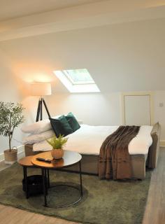 Central Location, Fast Wifi, Contractor Friendly - 9