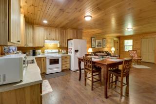 Serene and Secluded Alabama Cabin with Covered Deck! - Fort Payne - 6