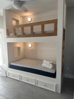 Sunkissed Cottage by Newman-Dailey - 8