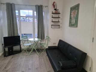 Comfy Pod - Tottenham - North London - 3