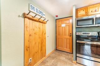 Trails End 313 by Ski Country Resorts - 9