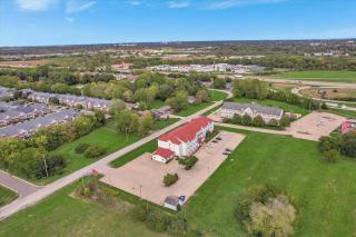 Ramada Limited by Wyndham, Bloomington I-55 & I-74 IL - Bloomington - 5