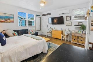 Holiday stays now available! Easy beach access! - 5