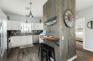 Your Family Vacation Clubhouse by the Sea - 5