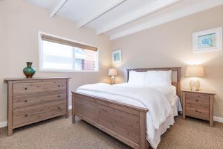 3Br Oceanfront In Desirable Location At Excellent Value By Beachview Rentals - Newport Beach - 6