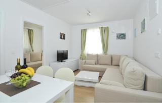 Beautiful Apartment In Privlaka - 8