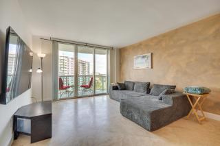 Steps to Sand! 10th-Floor Sunny Isles Beach Escape - 4