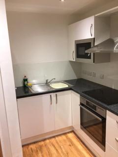 Modern 1 Bed City Centre Flat - 7
