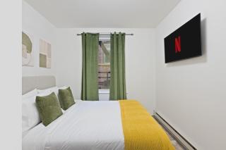 Deluxe 3 Bed Apt Min to NYC - 7