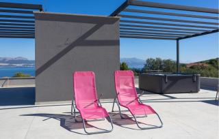 Gorgeous Home In Slatine - 1