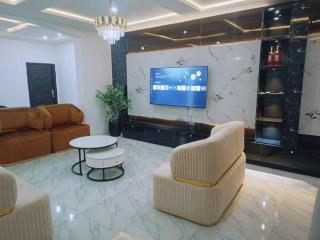 Ike Service Apartments - 7