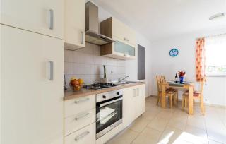 Gorgeous Apartment In Krk - 9