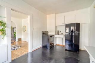 Stay Portland - Lively 2BR Old Hollywood Apt - 92 WalkScore - 2