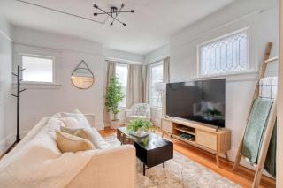 Stay Portland - Renewed 1910 Classic Craftsman - 95 WalkScore - 1