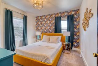 Stay Portland - Glamourous Old Hollywood Apartment - 92 WalkScore - 3