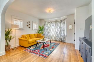 Stay Portland - Golden Age of Hollywood Apartment - 92 WalkScore - 5