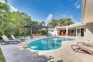 Relax in the Sun! Gem 1 Mi to Las Olas Beach - 0