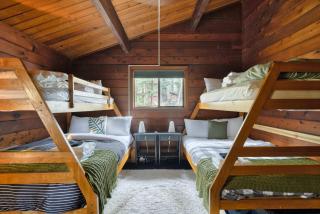 Mid-century Cabin Hideaway - Hot Tub & Fire Pit - 9