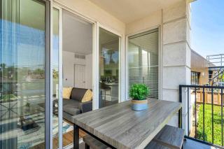 Perfect Condo with Pool Spa & Gym - Los Angeles - 2