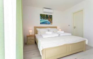 Gorgeous Home In Linardici - 5