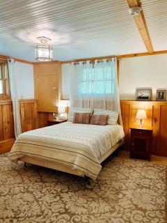 12 Min Drive to Windham Mountain w- HOT TUB! - 5