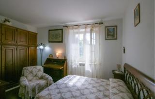 2 Bedroom Beautiful Apartment In Querceta - 6