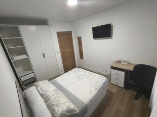 Habitación con balcón centro Bilbao zona artística - 0