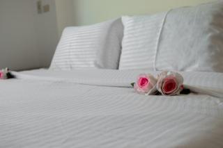 Nayah Stays, Cozy lagoons terrace one ensuite Apt - 8