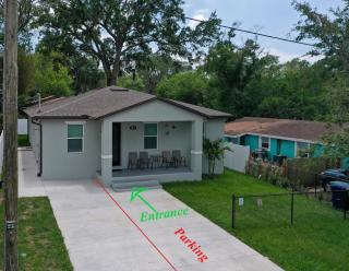 Busch Garden New House - 9