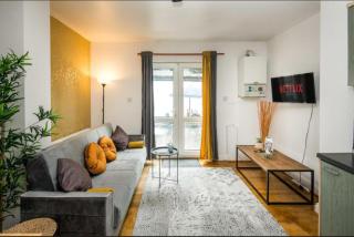 Spacious 2BDR Flat with Balcony near Golders Green - 0