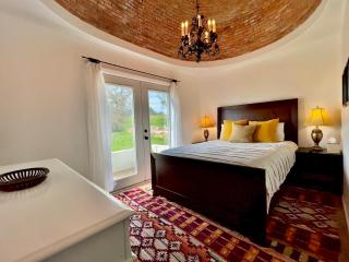 Architect's 'Castle' - Golf Villa with Views - 4