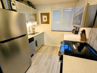 Old Town Views Just Steps to Main Street and Park City Mountain for Skiing, Hiking, Biking - 4