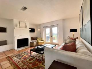 Architect's 'Castle' - Golf Villa with Views - 1