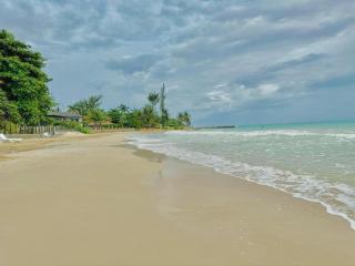Caribbean Bliss 4-BR Villa steps form the sea - 3