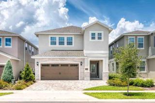 Ravishing 6 Bdrm Home with Games Room at Encore - 7