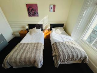 Alister Guest House - 3